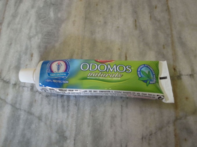 インド最強の蚊よけクリーム、その名もODOMOS