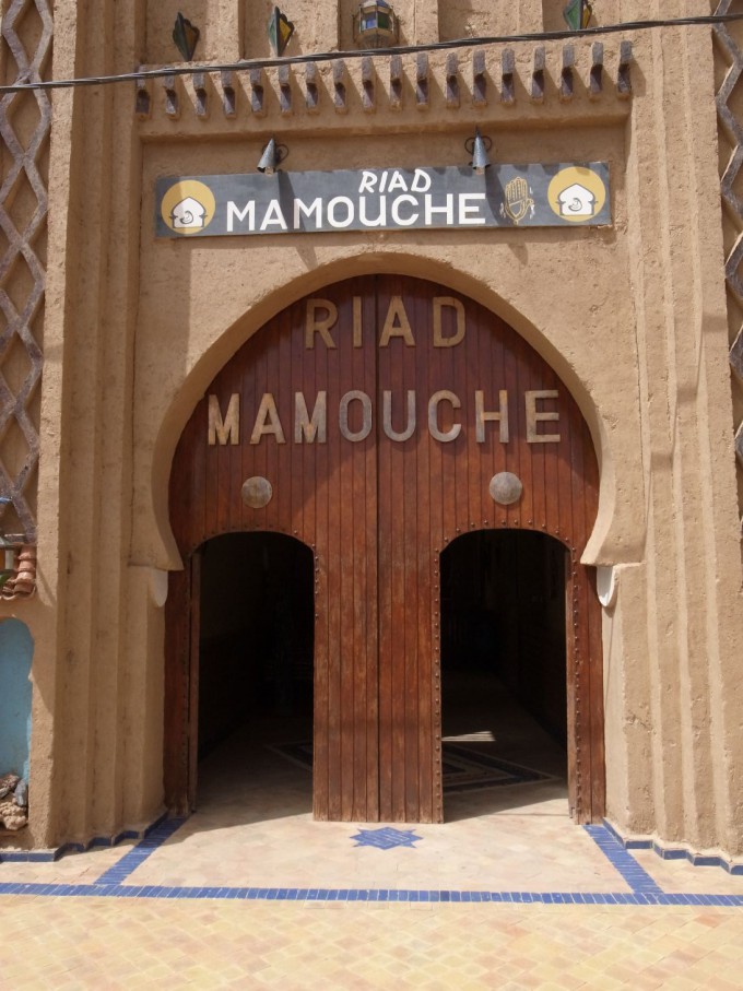 これぞ砂漠のオアシス！メルズーガ最高の宿リアド・マムーシュに急げ！！